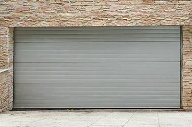 Les portes de garage en aluminium : guide pratique