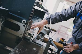 decoupe machine aluminium